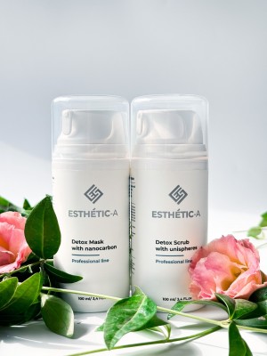 Esthetic-A  Detox набір + косметичка 